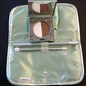 mally 24/7 Eye Lining Set