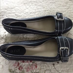 Black flats. Size 8