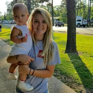 Meet your Posher, Selena