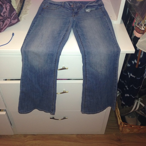 American Eagle Jeans - Picture 2 of 4
