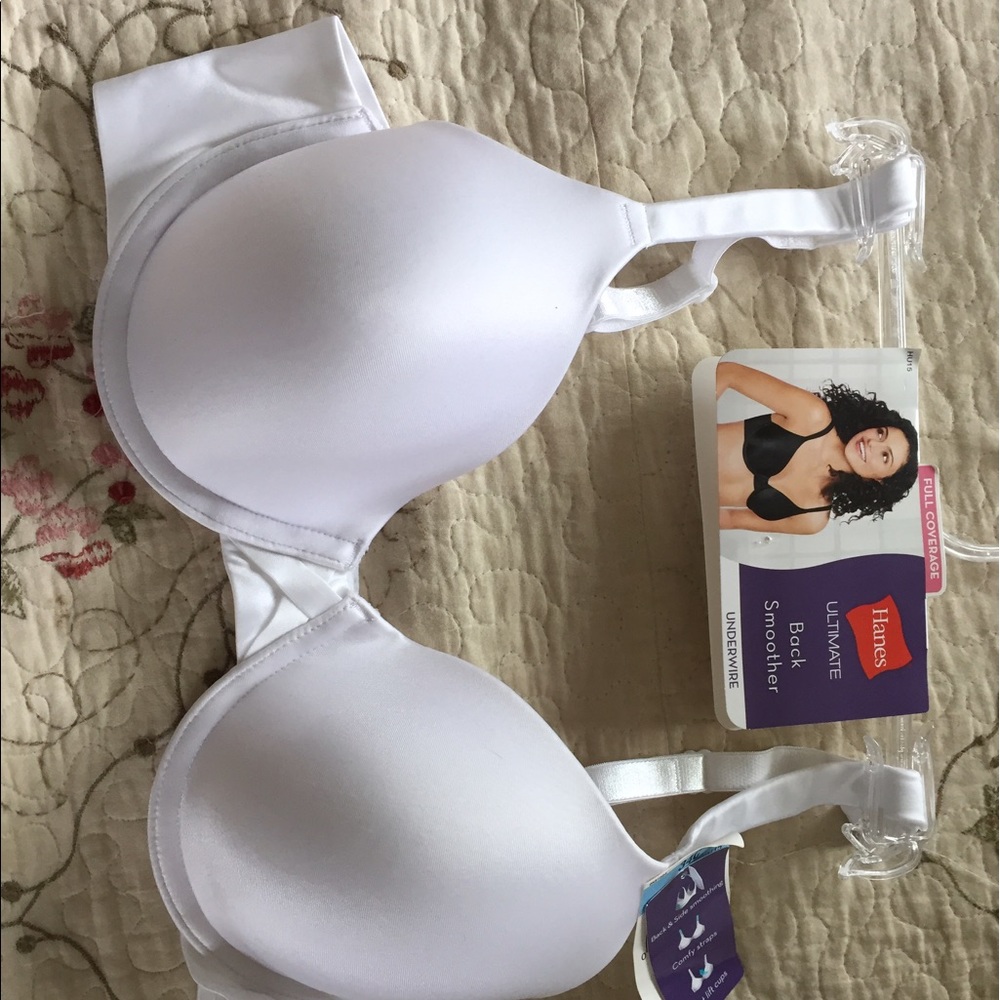 Hanes White bra.  Brand new with 34C