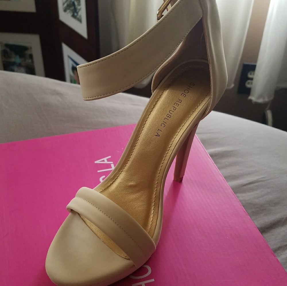 Nude scrappy heels
