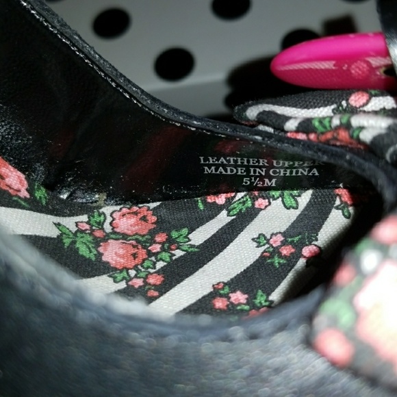 Betseyville by Betsey Johnson Laurel heels - Picture 7 of 8