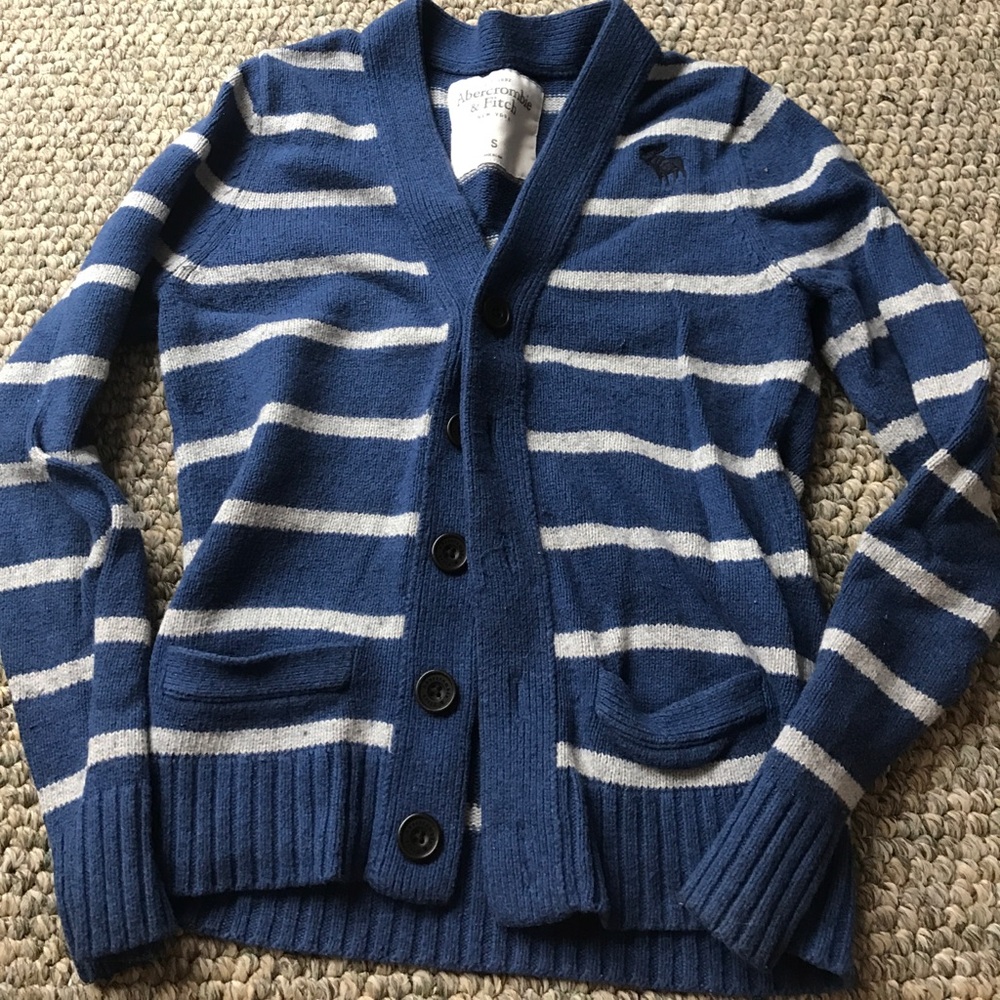 Cardigan/Sweater