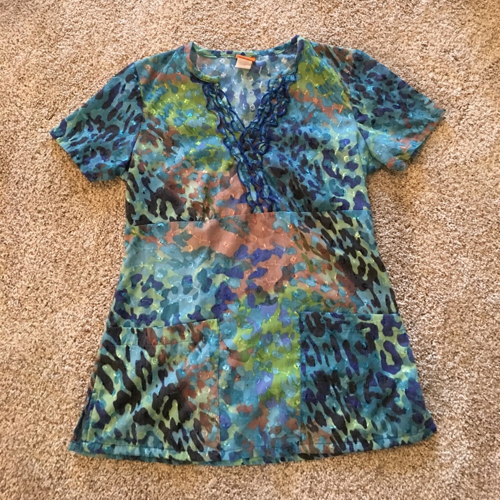 Élan by Barco XS animal print scrub top