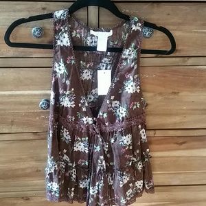 Charlotte russe tank NWT