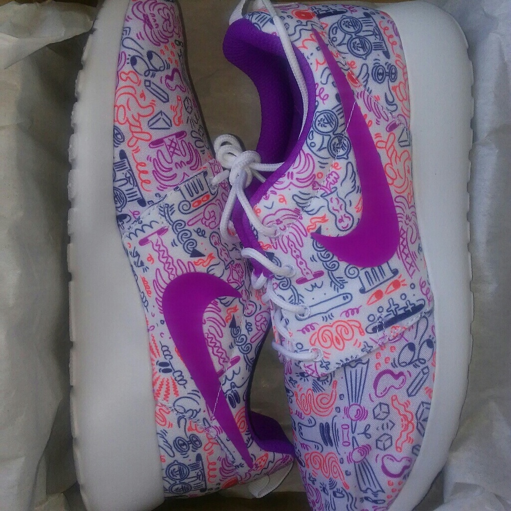 SOLD Nike Roshe Run Premium SOLD - Picture 5 of 5