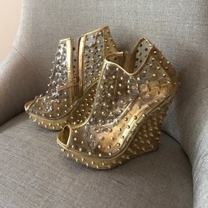 Spiked Gold Wedges