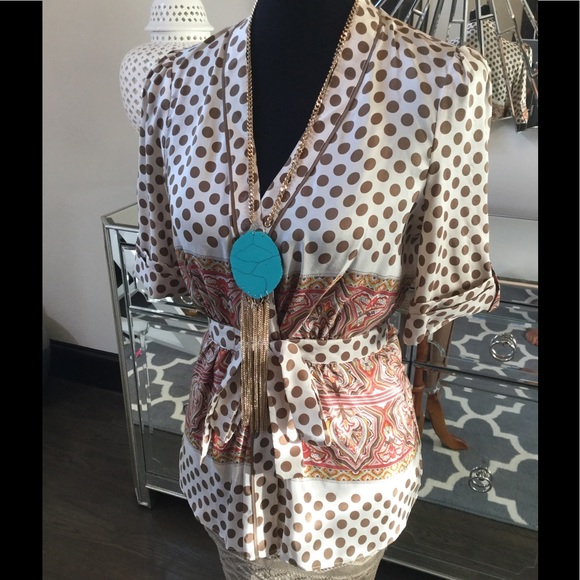 BCBG MaxAzria Tie Waist Blouse (100% Silk)❤️ - Picture 4 of 8