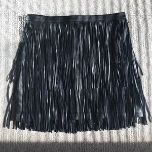 Stunning 💕 Vegan Leather Fringe Festival Skirt!🔥