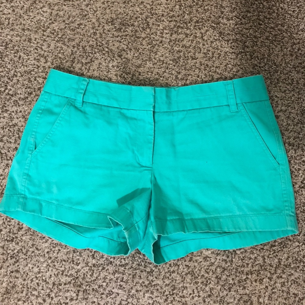 J. Crew Chino Shorts 3 inch Size 8 Green