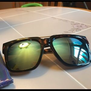 Quay x Chrisspy Mila sunnies