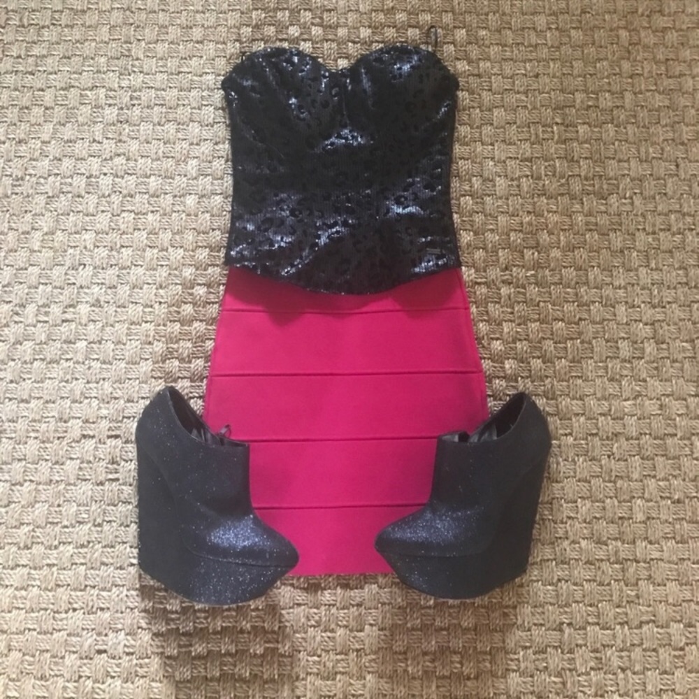 BCBG Bandage Mini Skirt
