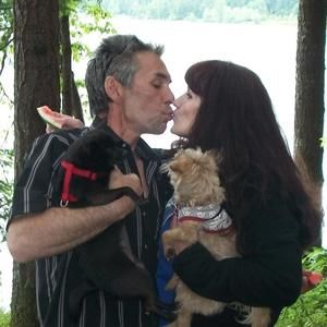 Meet your Posher, Suzanne