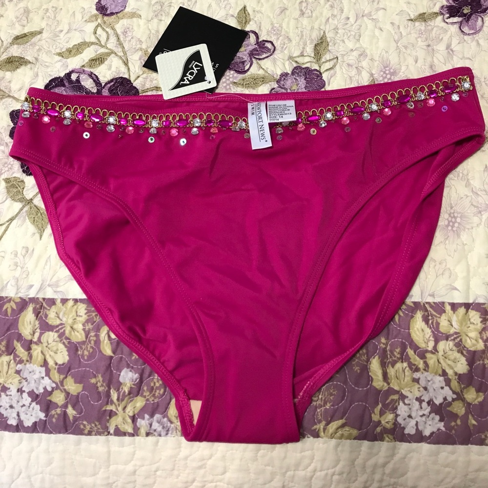 Bikini bottom, fancy sequence