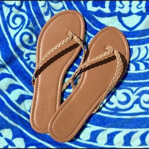 NWT Tan Beach Sandals🌴