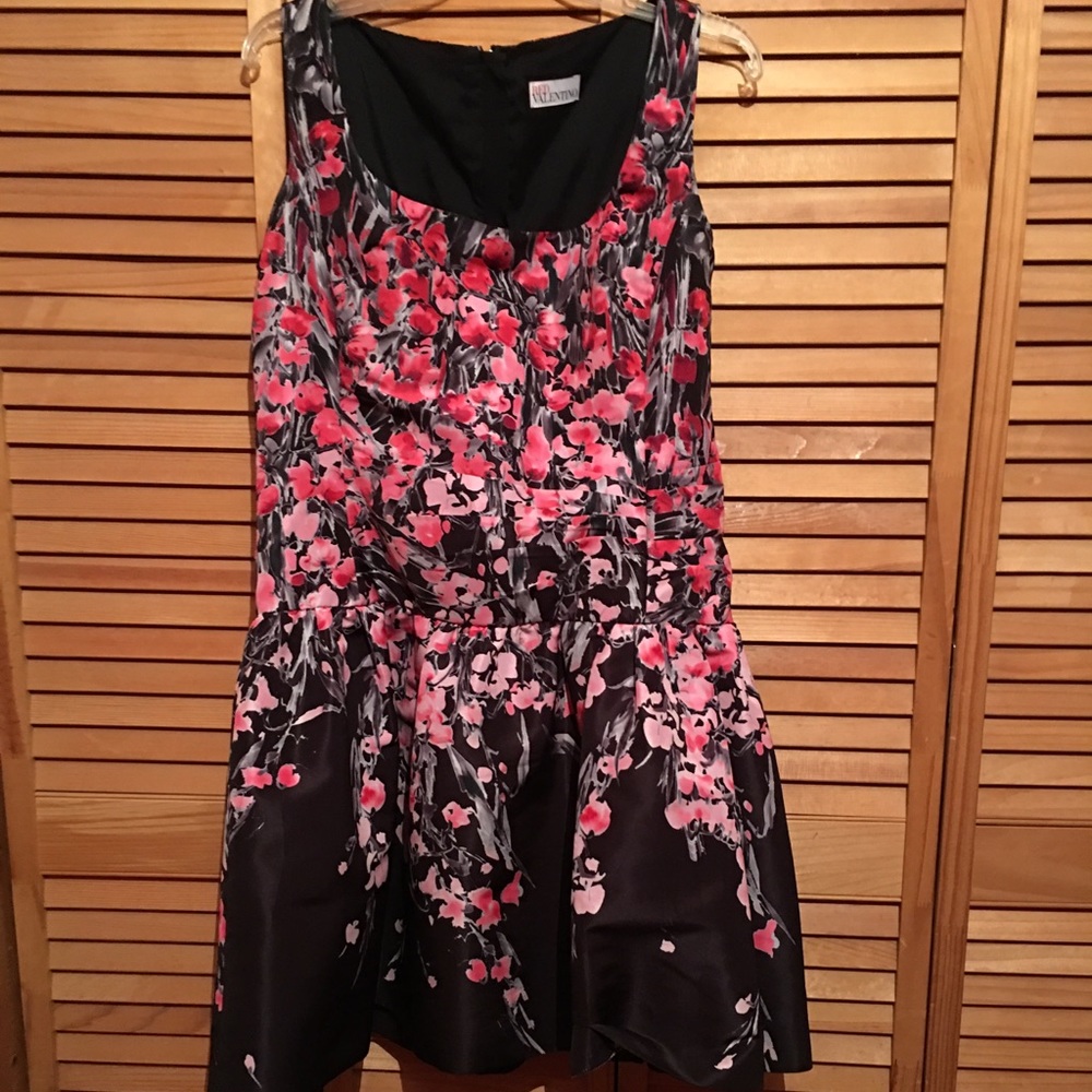 Red Valentino Sleeveless Floral Dress