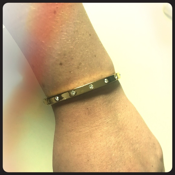 Kate spade set in stone gold hinged bangle - Picture 2 of 4