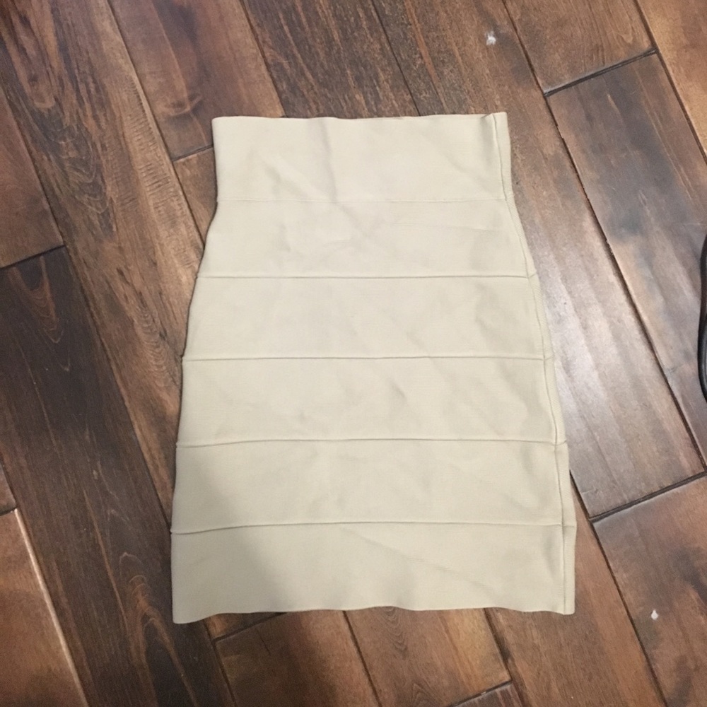 BCBG skirt