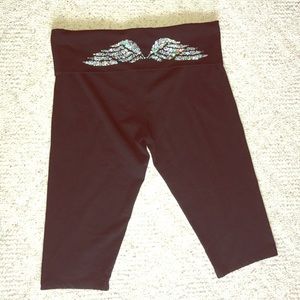 Gorgeous 🔥 Sequin Angel Wing Cropped Yogas!! 💕