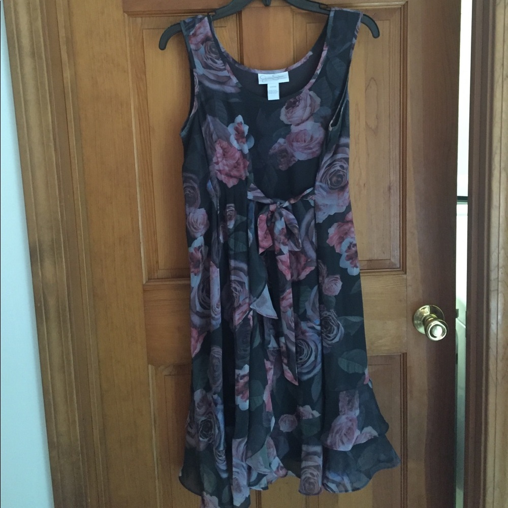 Jessica Simpson maternity dress