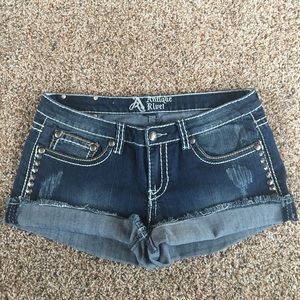 Antique Rivet Jean shorts