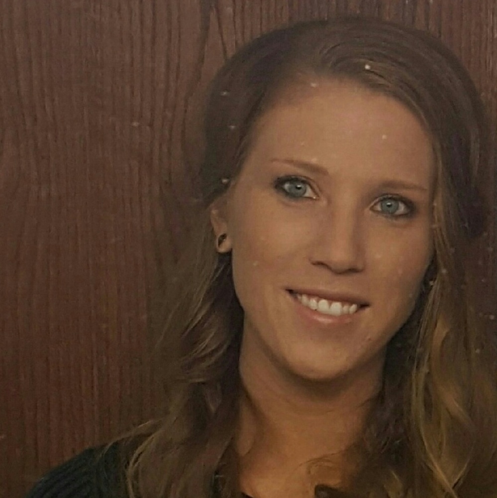 Meet your Posher, Danielle