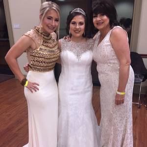 Meet your Posher, Caroline