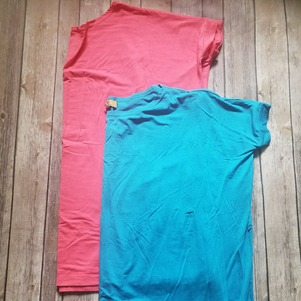 Piko top bundle NWOT