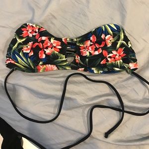 Hollister Bikini top