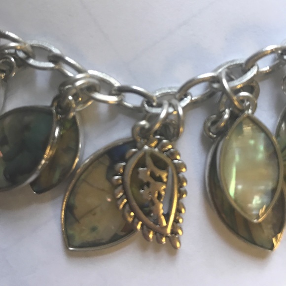 Opal statement leaf necklace - Picture 2 of 2