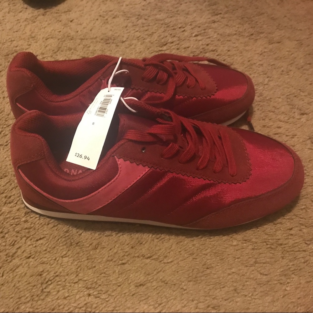 New Old Navy sneakers