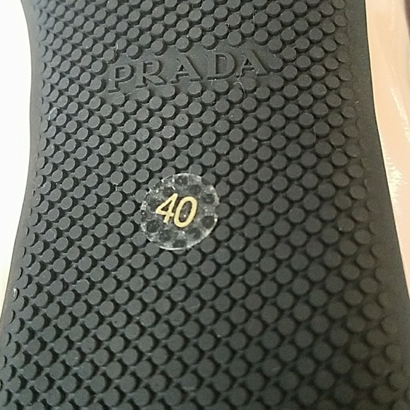 **SOLD**Prada Leather Skimmer Flats - Picture 5 of 6