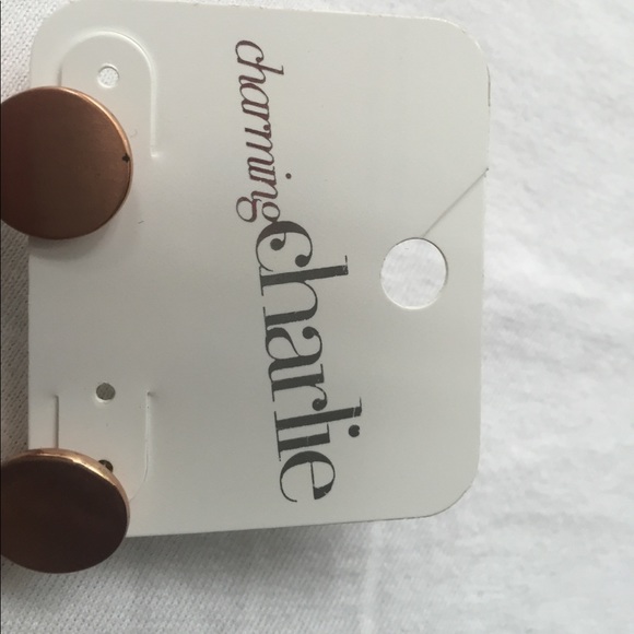 Earrings - Picture 6 of 6