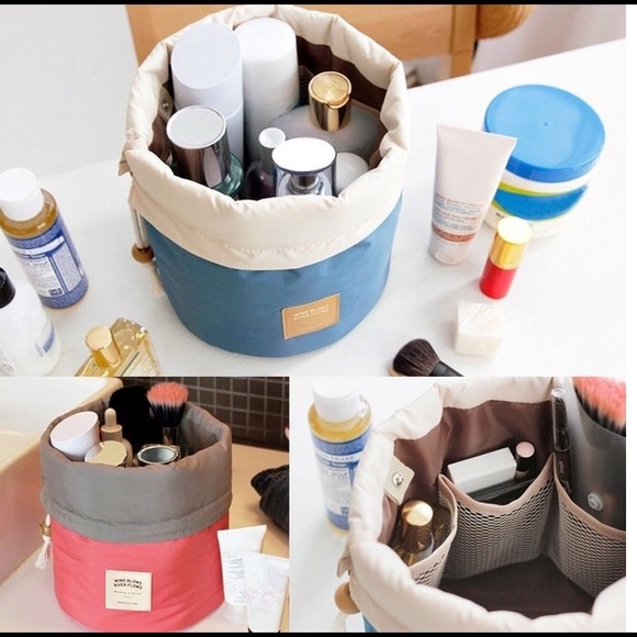 New Travel pouch - Picture 2 of 4