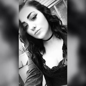 Meet your Posher, Justine