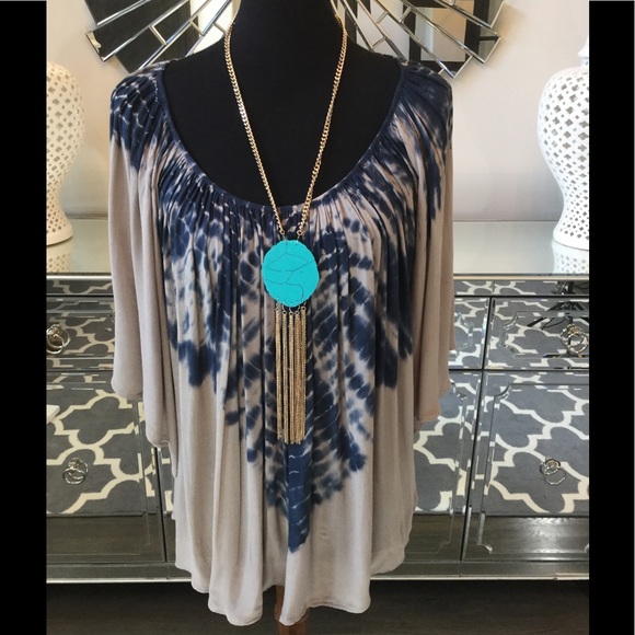 Flash Sale🔥🔥Akiko Drape Tunic (100% Silk)❤️ - Picture 3 of 8