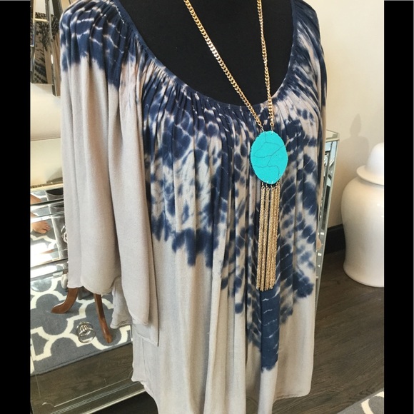 Flash Sale🔥🔥Akiko Drape Tunic (100% Silk)❤️ - Picture 4 of 8