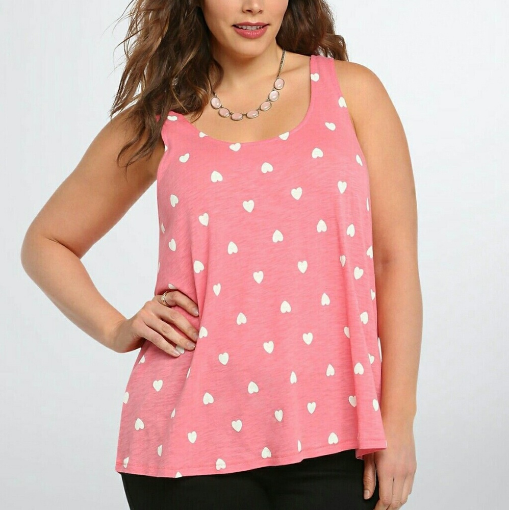 Pink tank top with white hearts