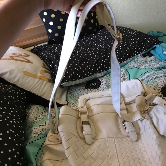 Purse - Picture 3 of 3