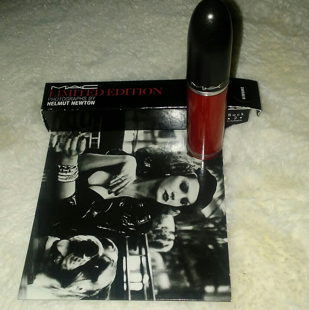 MAC x HELMUT NEWTON-CHATEAU M- LE