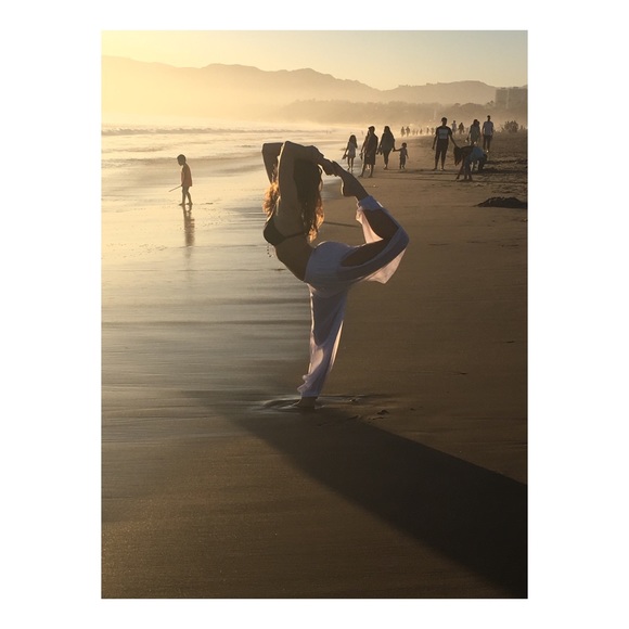 Your Seller, JESSA 🤍 - Picture 2 of 12