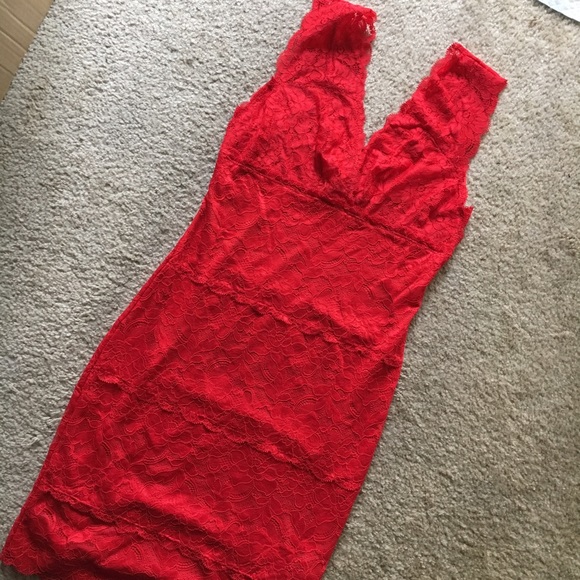 GUESS SLEEVELESS GALLOON LACE DRESS - Picture 5 of 6