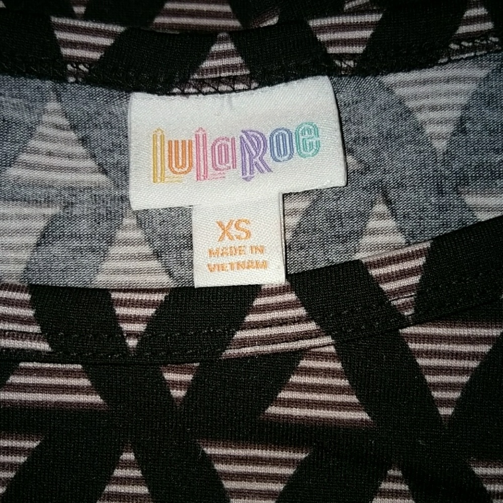LuLaRoe XS Carly BNWT