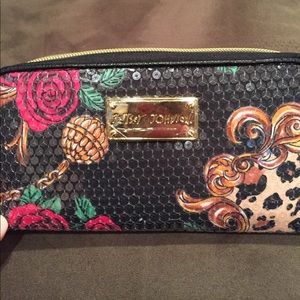 Betsey Johnson wallet