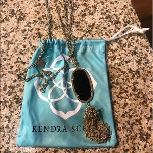 Kendra Scott necklace