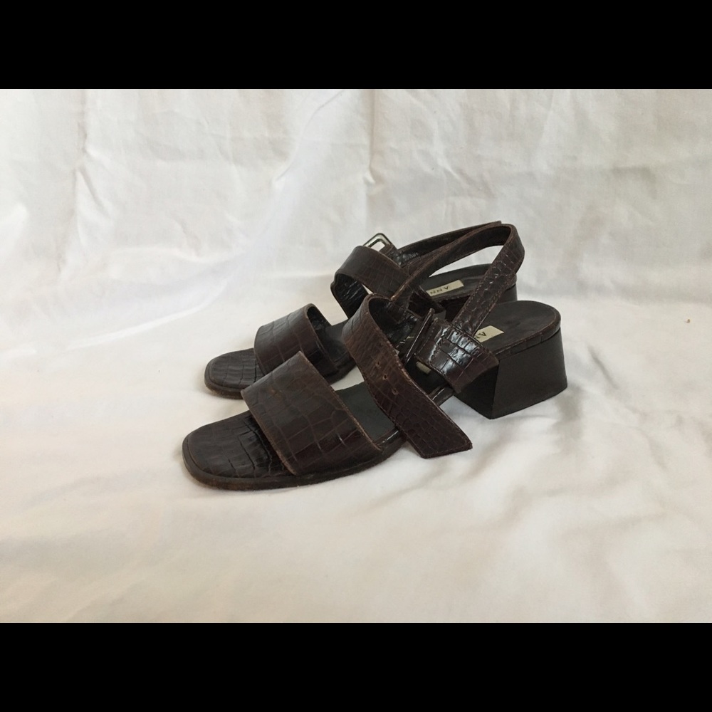 vintage ann taylor heeled sandal