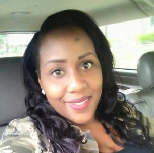 Meet your Posher, Fenecia