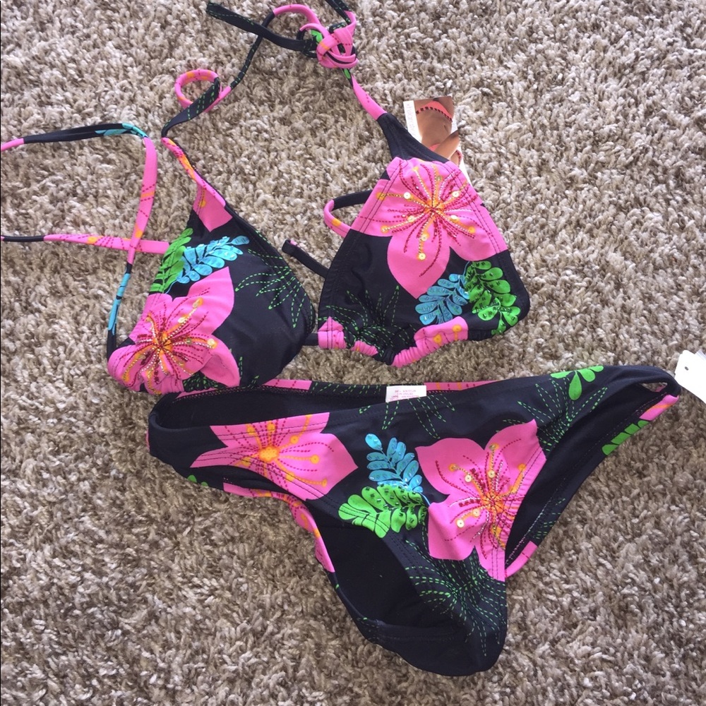 Triangle floral bikini