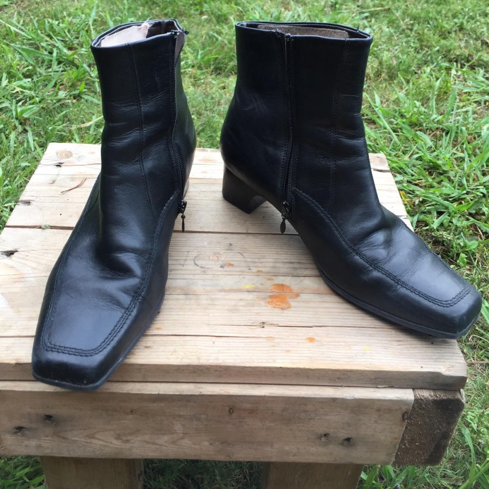 Black Mephisto leather boots